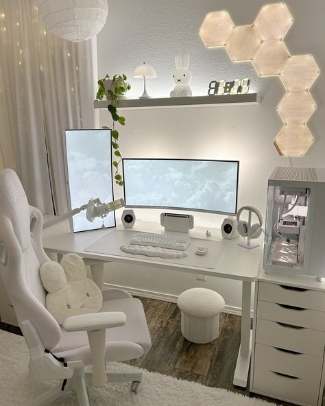 setup branco gavetas.jpg exemplo organização com gavetas no setup branco clean: ideias para criar um espaço organizado moderno e funcional